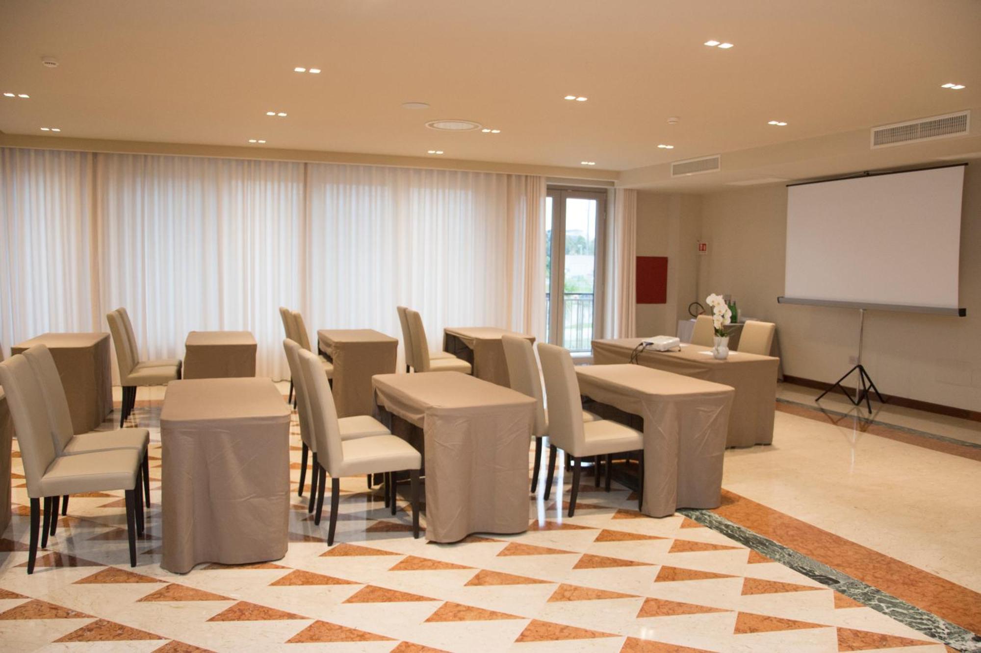 Hotel Commercio Battipaglia Εξωτερικό φωτογραφία