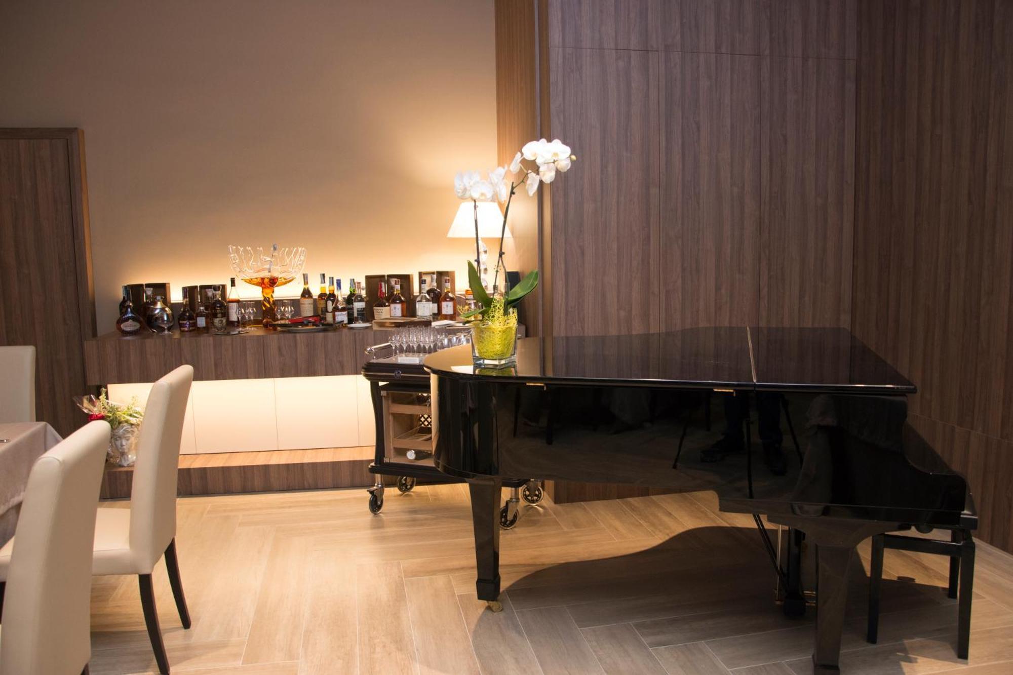 Hotel Commercio Battipaglia Εξωτερικό φωτογραφία