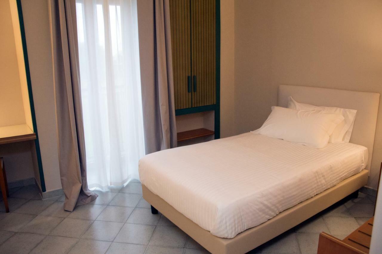 Hotel Commercio Battipaglia Εξωτερικό φωτογραφία