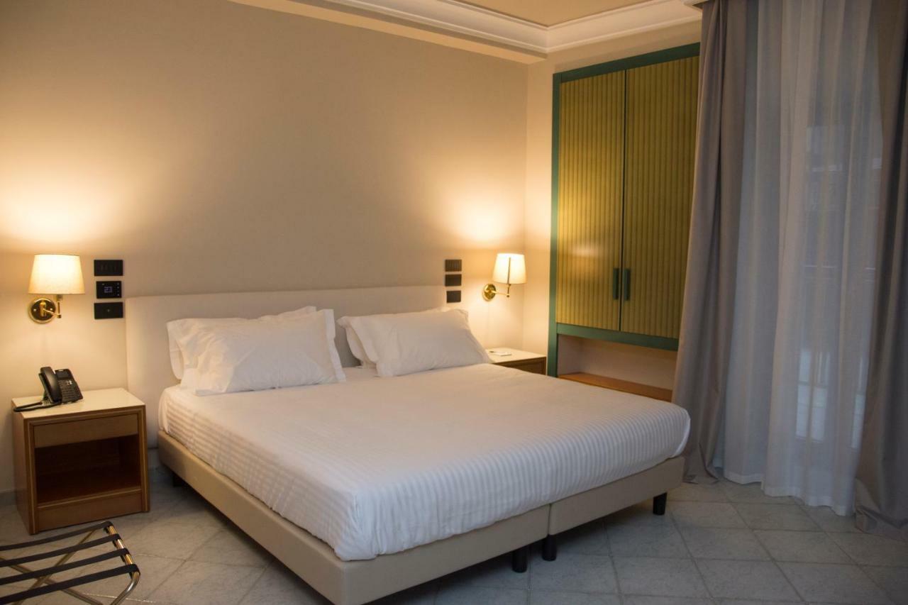 Hotel Commercio Battipaglia Εξωτερικό φωτογραφία